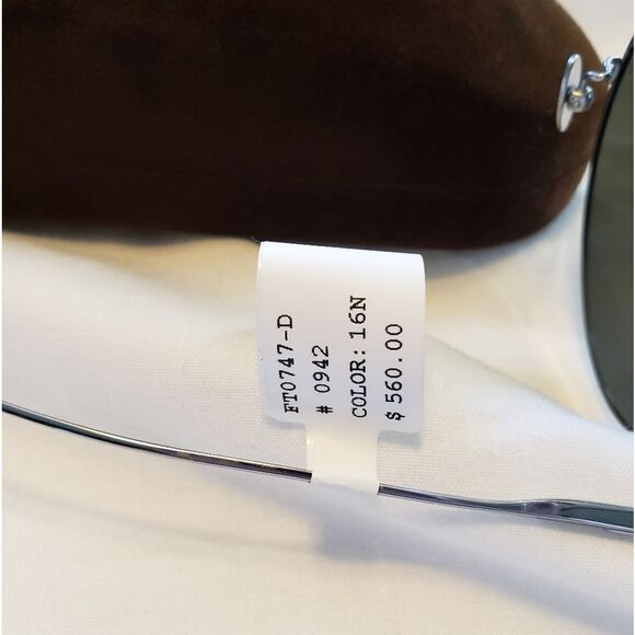 TOM FORD Sunglasses - NWT Authentic Smoke GRAY - Picture 2 of 8